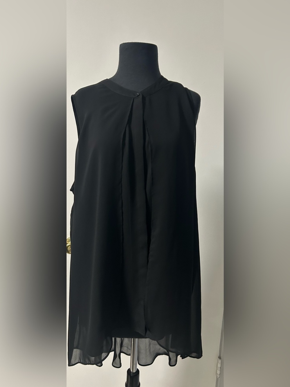 Alfani Black Sleeveless Chiffon Tunic